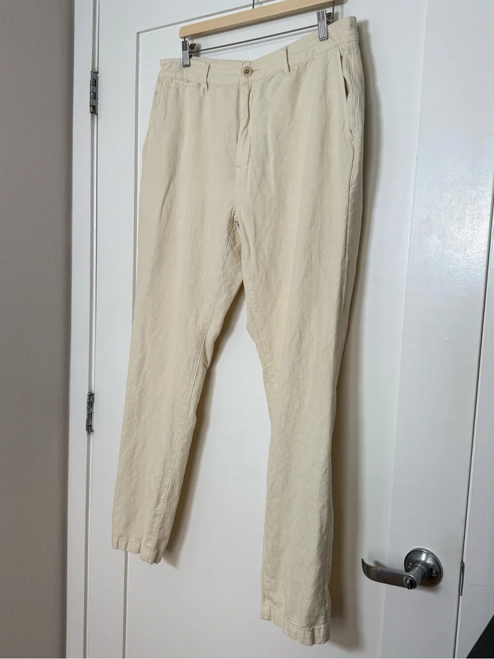 Flint and Tinder Athletic Tapered Fit Pants Mens Sz 36 Beige Cotton Linen Resort